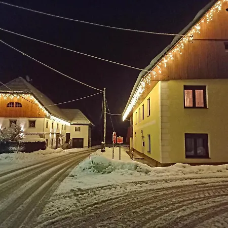 Apartma Rozle * Mojstrana