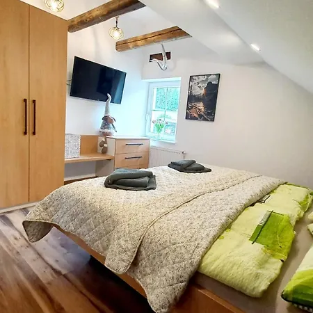 Apartma Rozle * Mojstrana