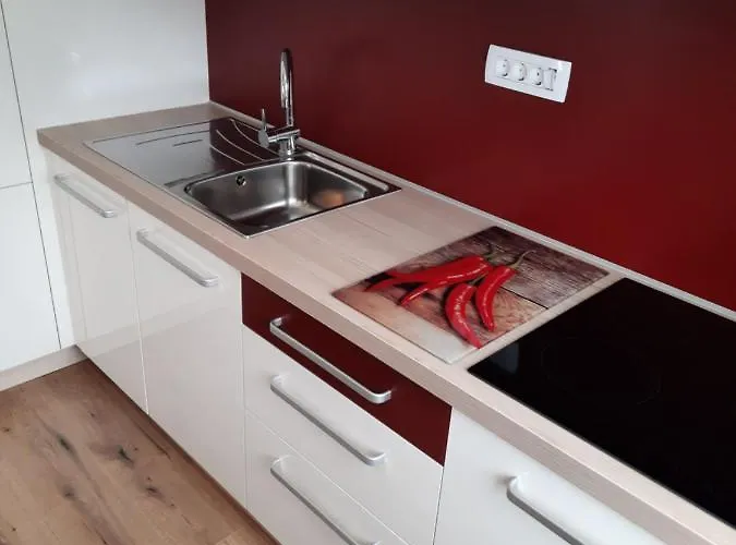 Apartma Rozle * מויסטראנה